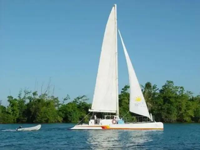 Custom Boats Day Sail Charter 50