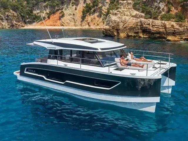 Fountaine Pajot My 4.S