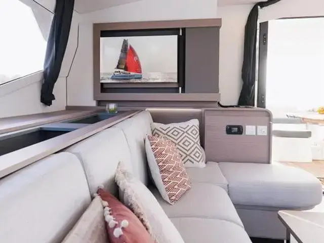 Fountaine Pajot Aura 51