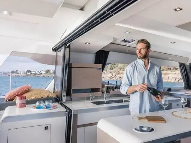 Fountaine Pajot Aura 51