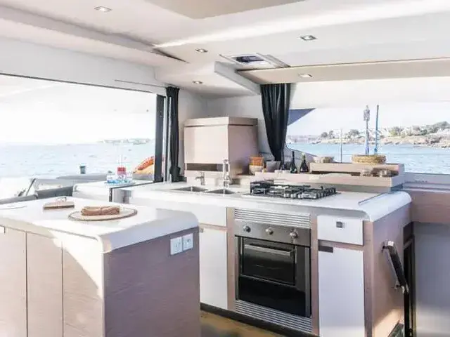 Fountaine Pajot Aura 51