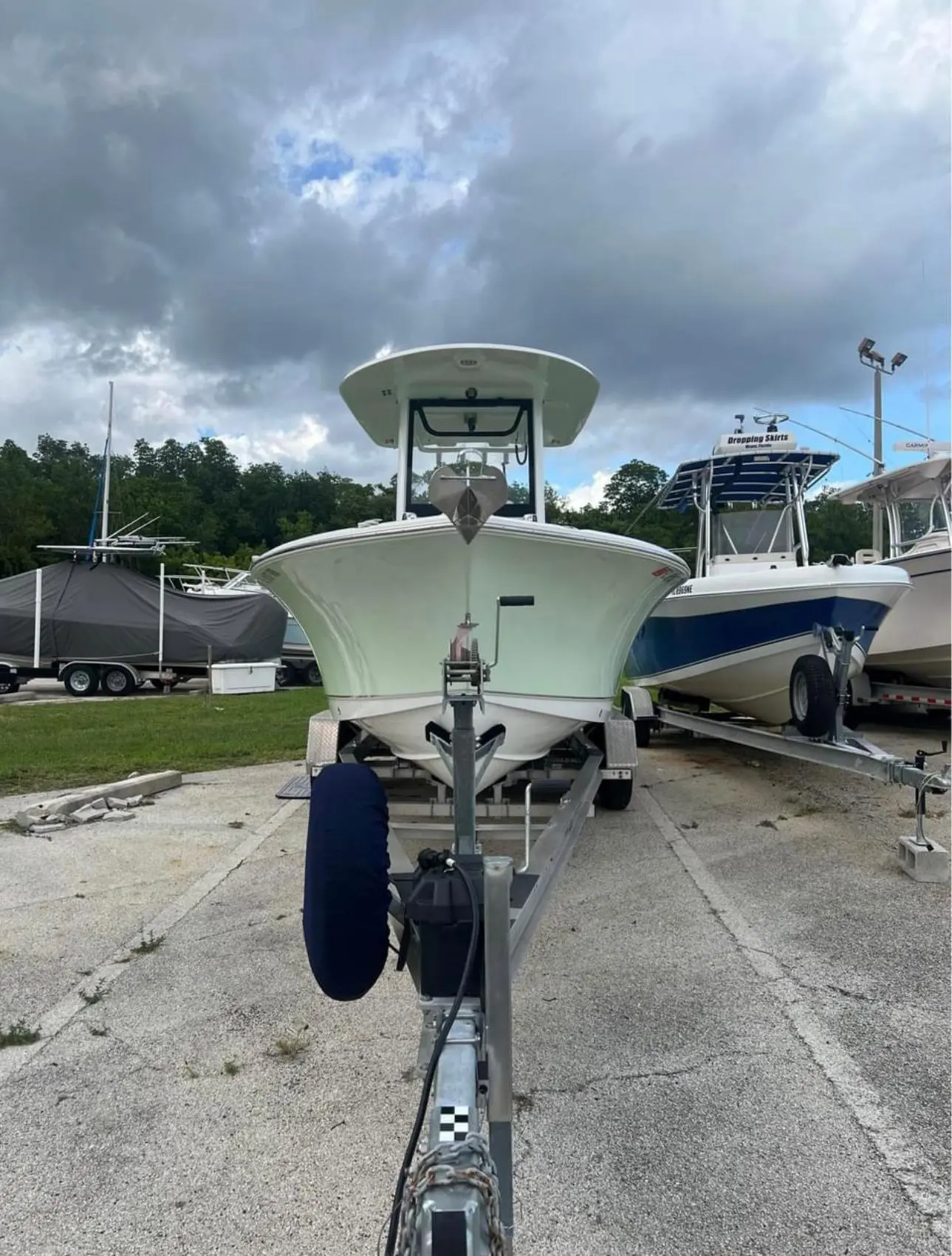 2018 Sea Hunt 235