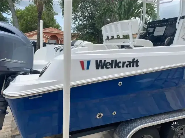 Scarab Boats Wellcraft 222