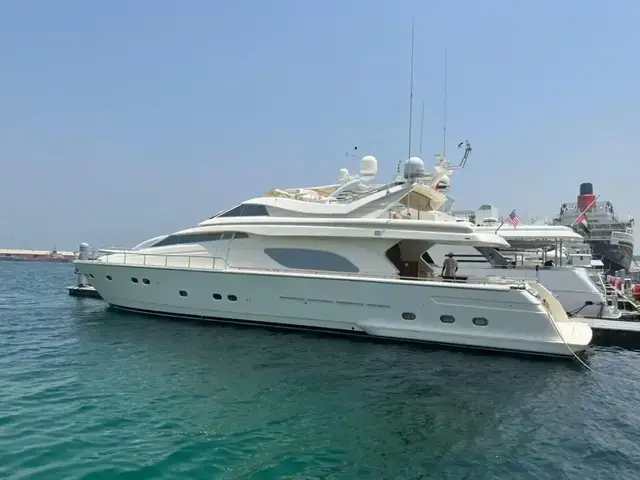 Ferretti Yachts 80