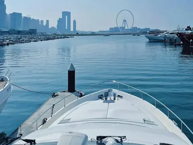 Ferretti Yachts 80