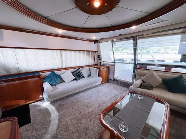 Ferretti Yachts 80