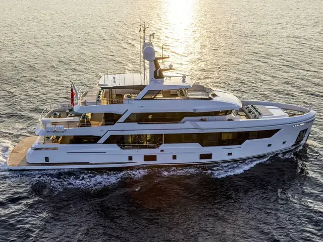 Rosetti Superyachts Explorer 38M