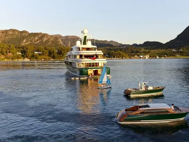 Feadship Custom