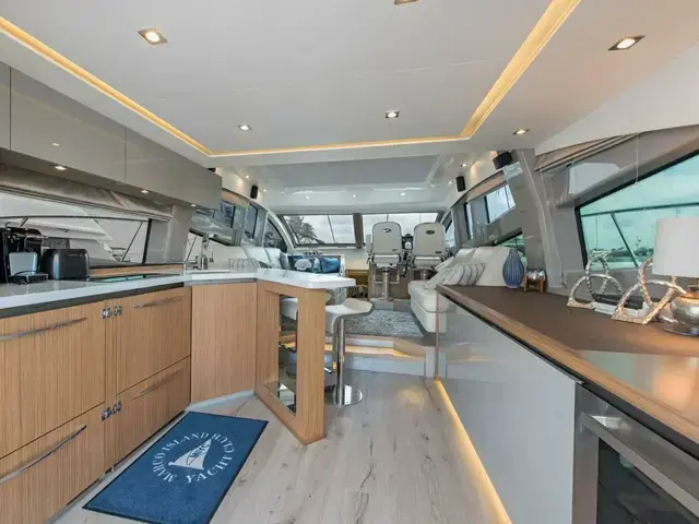 Sea Ray L550