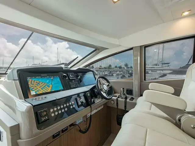 Sea Ray L550