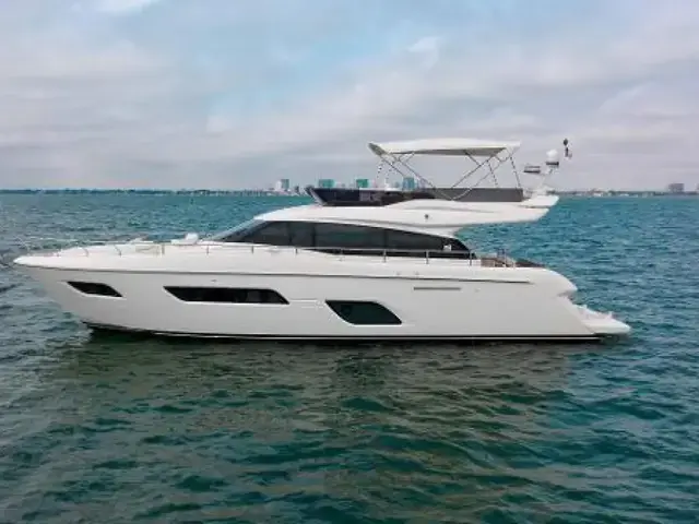 Ferretti Yachts 550