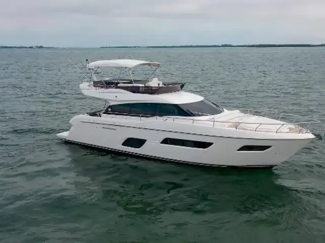 Ferretti Yachts 550