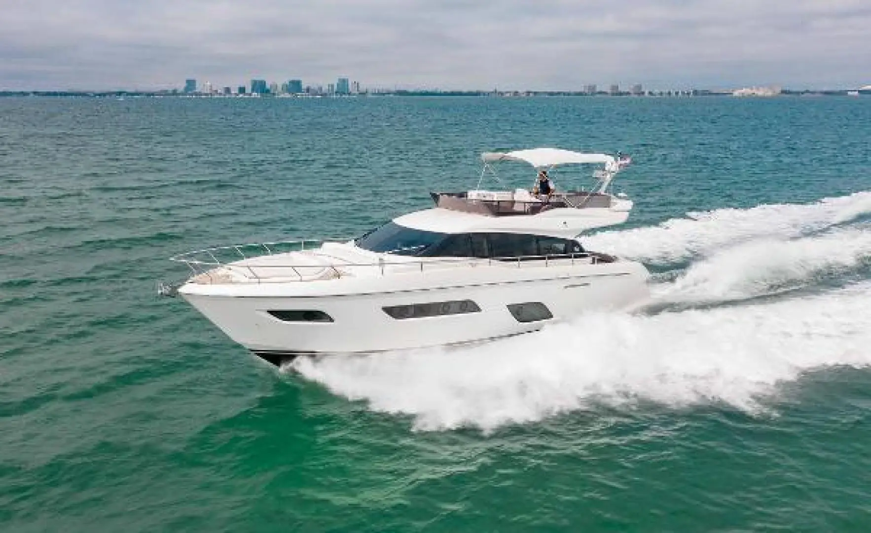 2022 Ferretti 550