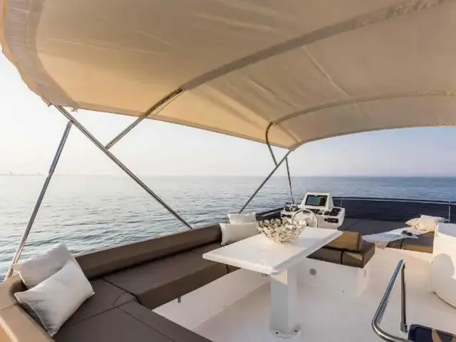 Ferretti Yachts 550