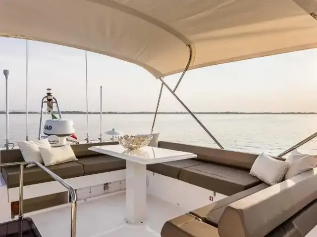 Ferretti Yachts 550