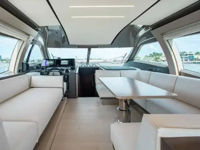 Ferretti Yachts 550