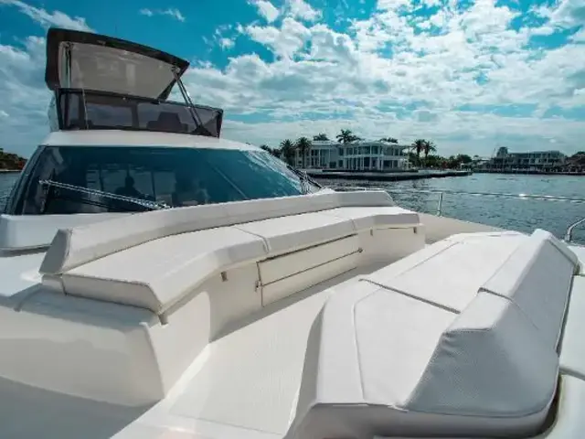 Ferretti Yachts 550