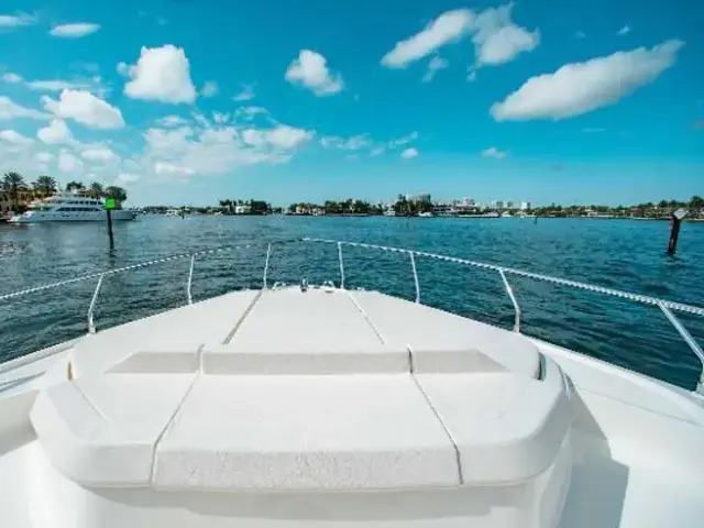 Ferretti Yachts 550