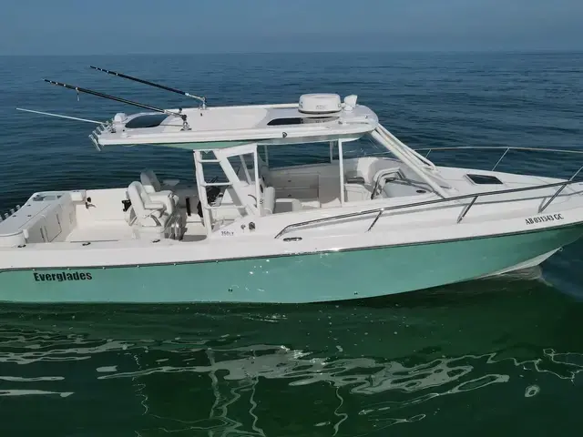 Everglades Boats 350 LX