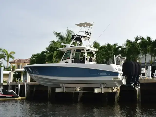 Boston Whaler 35