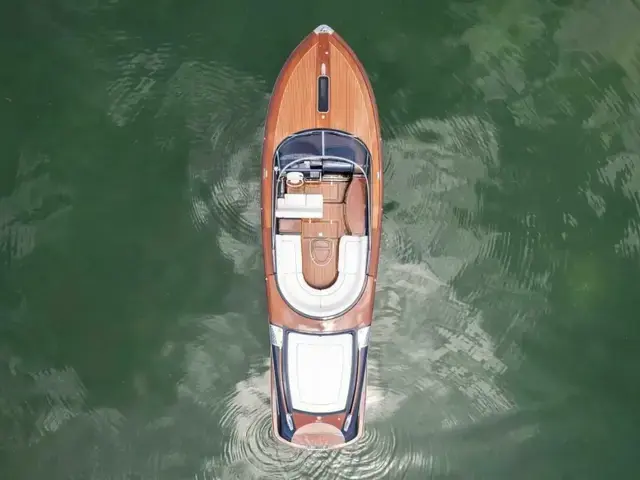 Riva 33 Aquariva