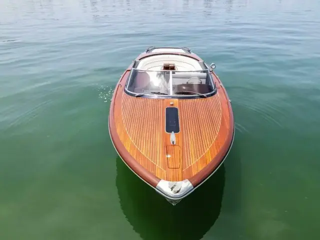 Riva 33 Aquariva