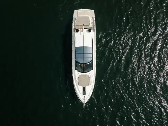 Sunseeker Predator 68