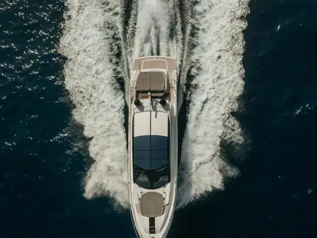 Sunseeker Predator 68