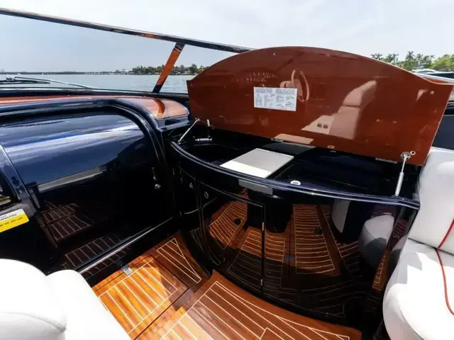 Riva 33 Aquariva