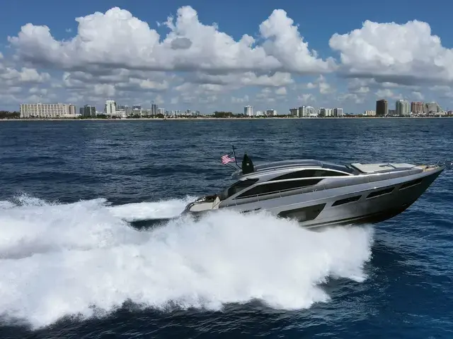 Pershing 62