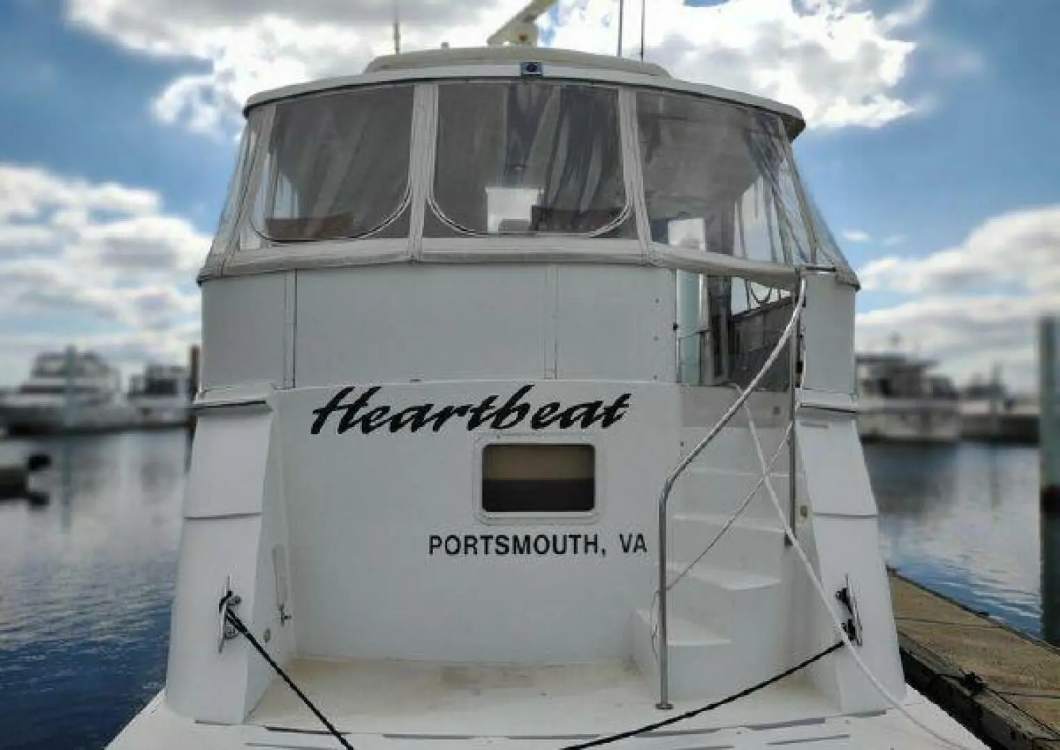 1996 Hatteras 50 sport deck