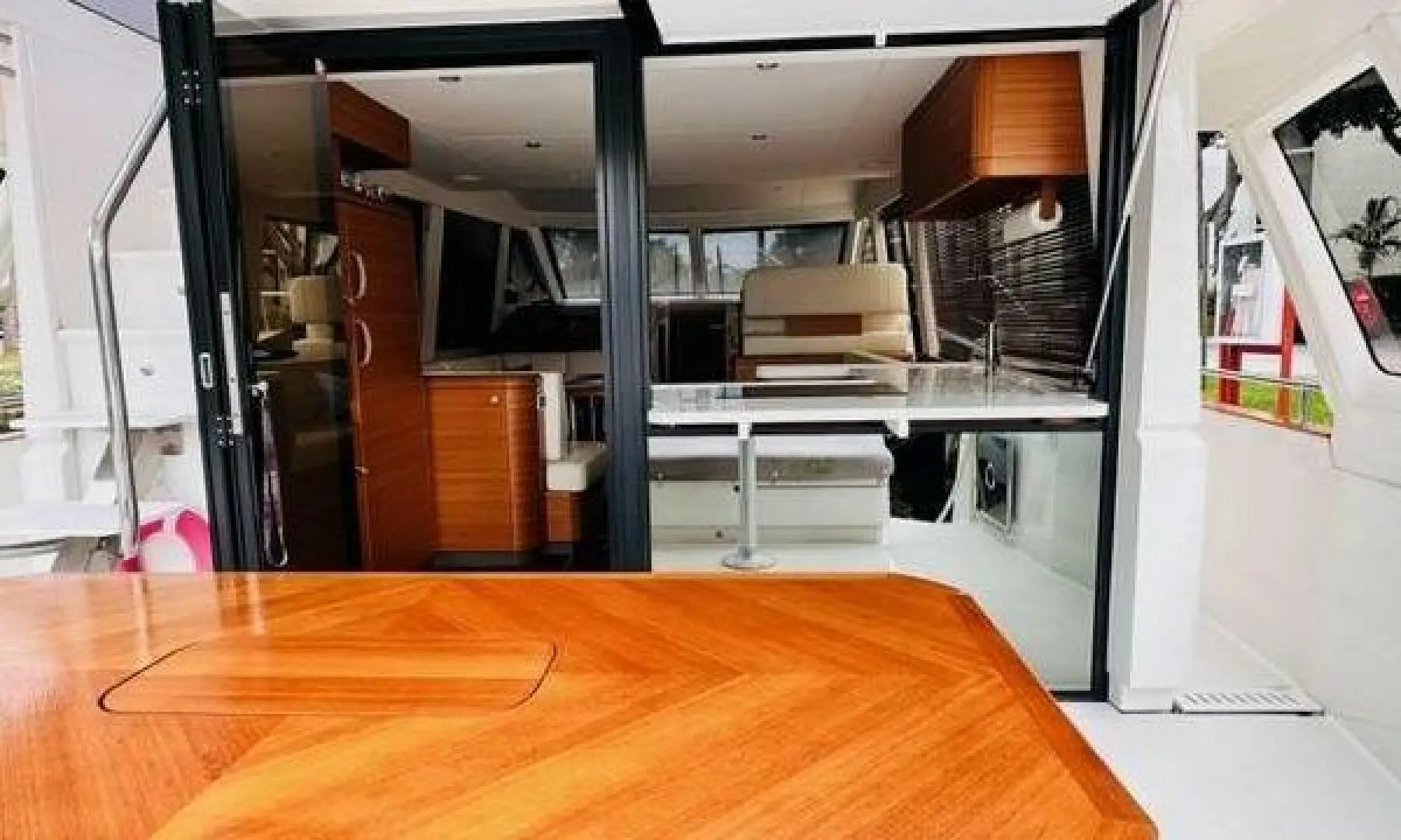 2022 Greenline 48 flybridge with hardtop