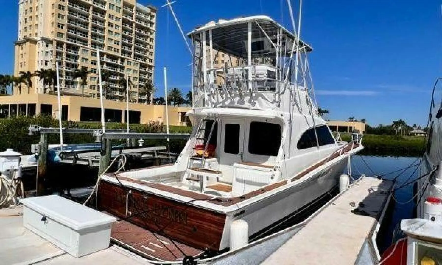 2001 Luhrs convertible