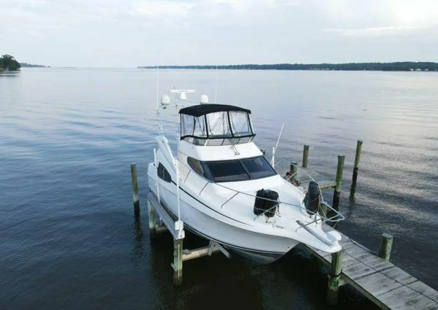 2002 Silverton 330 sport bridge