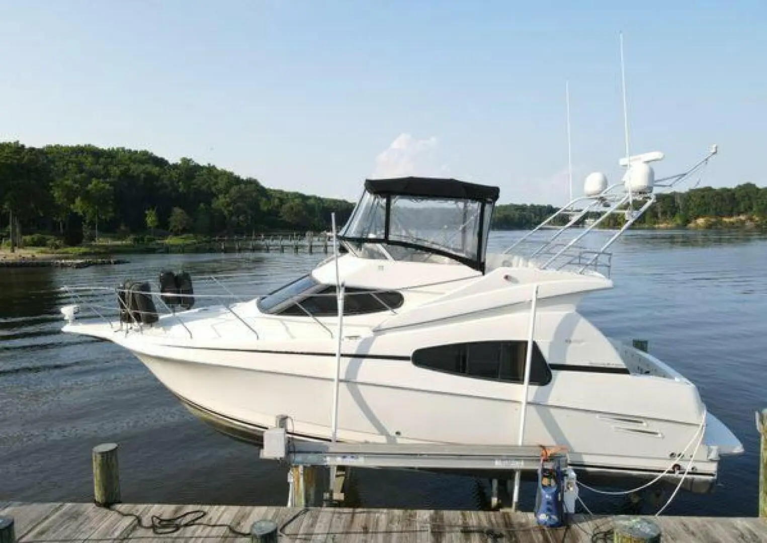 2002 Silverton 330 sport bridge