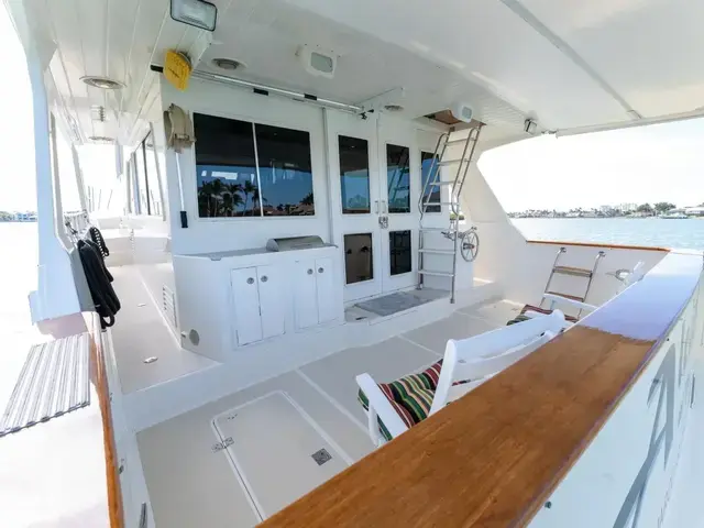 Offshore Yachts 54 Pilot House