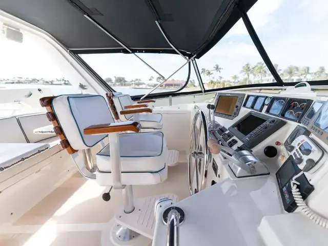 Offshore Yachts 54 Pilot House