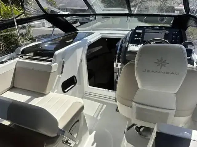 Jeanneau Leader 30