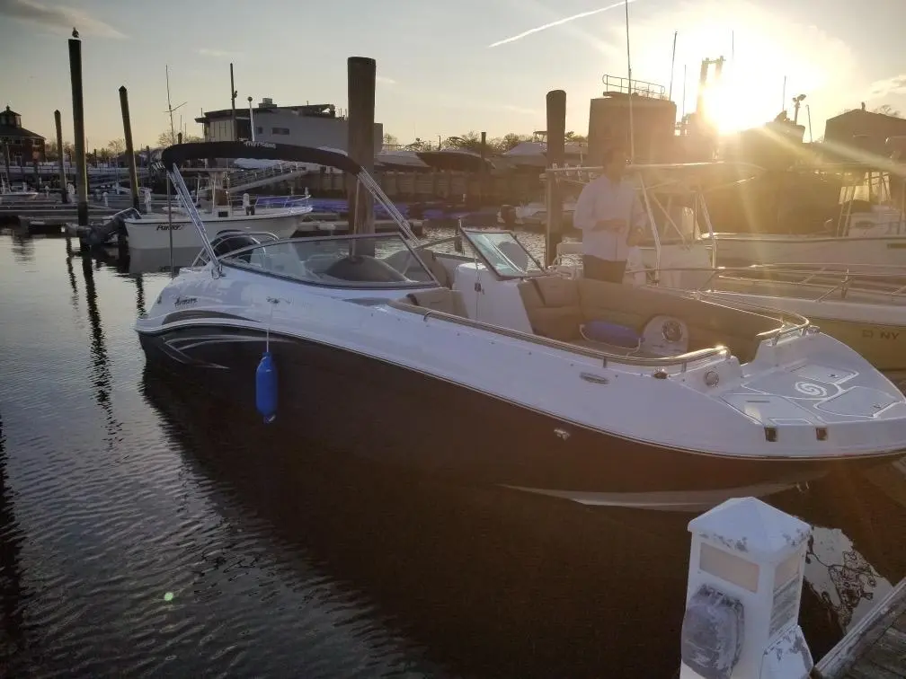 2020 Hurricane sundeck ob 2486