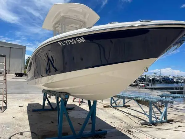 2020 Robalo 226 cayman