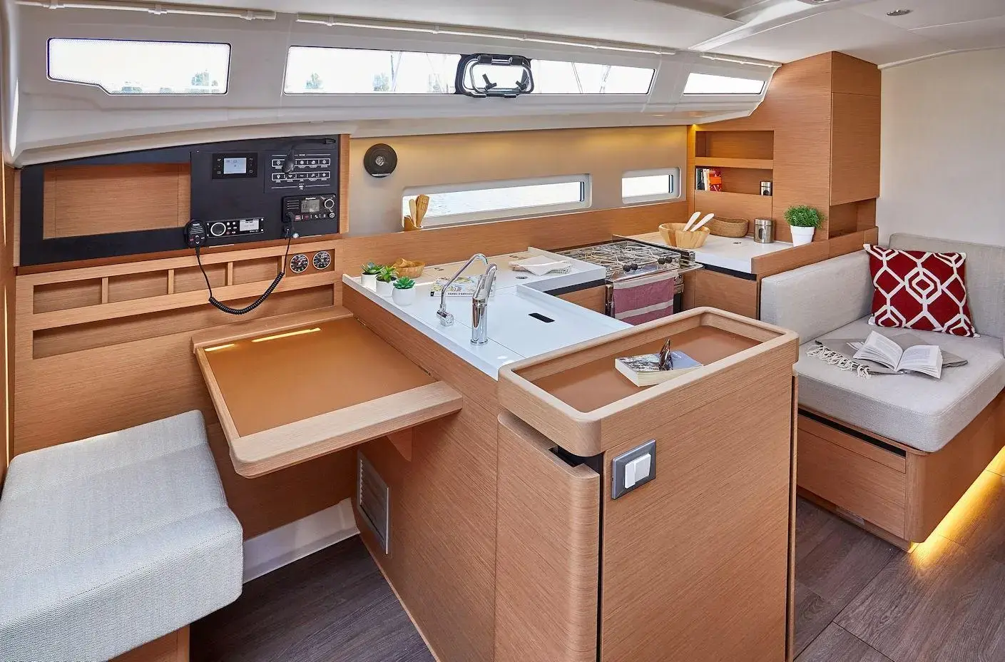 2024 Jeanneau sun odyssey 410