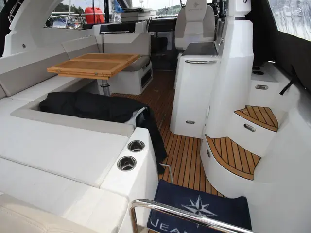 Jeanneau Leader 33