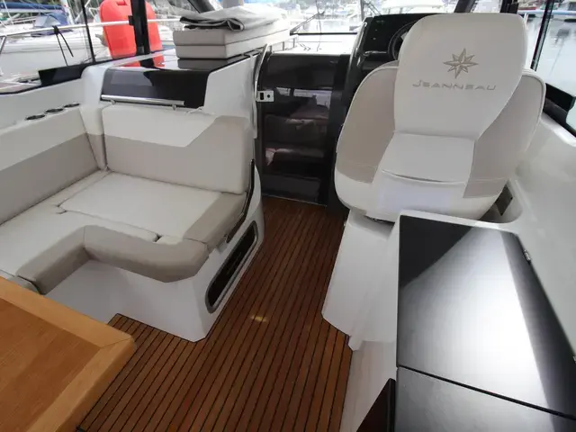 Jeanneau Leader 33