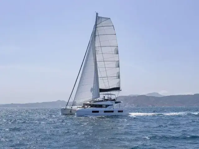 Lagoon 51