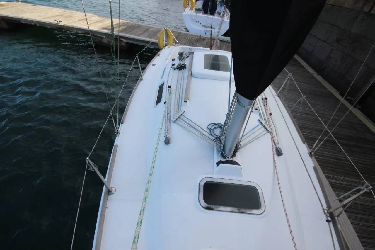 2000 Beneteau first 260 spirit