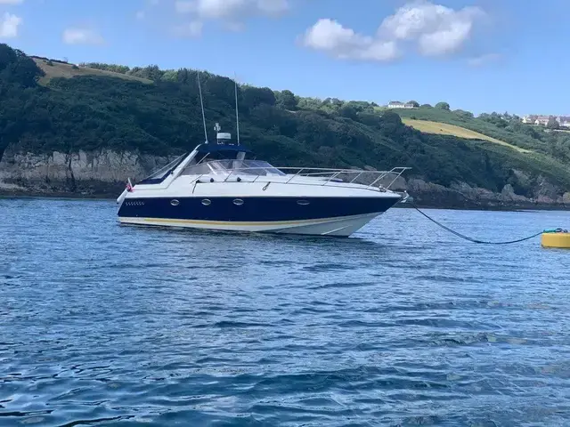 Sunseeker Martinique 38