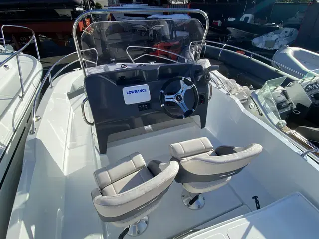 Beneteau Flyer 5.5 Spacedeck