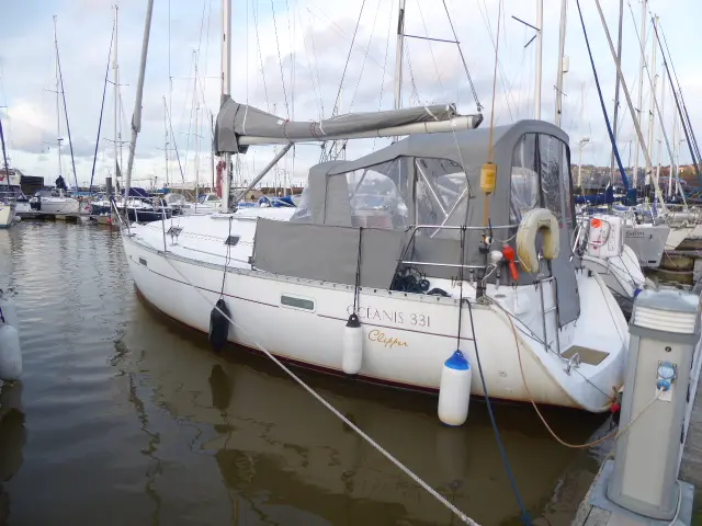 2001 Beneteau oceanis 331 swing keel