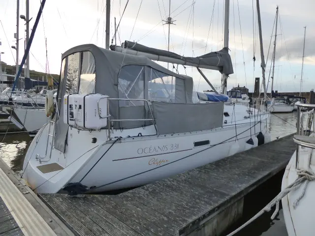 2001 Beneteau oceanis 331 swing keel