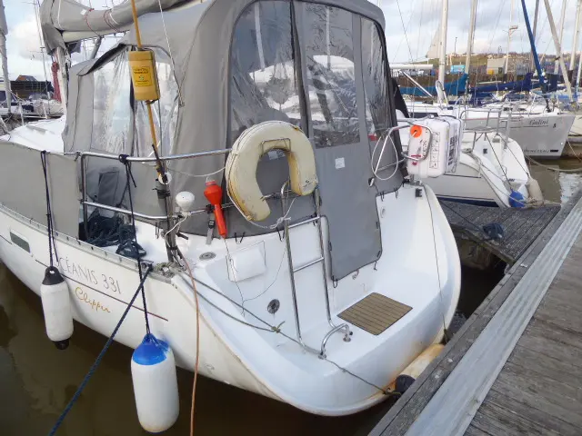 2001 Beneteau oceanis 331 swing keel